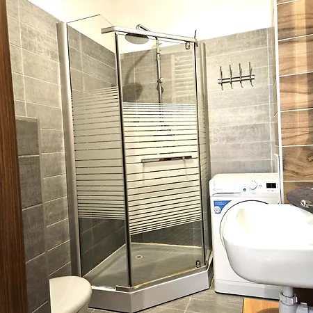Modern 2 Bedrooms Flat In The Center Budapest